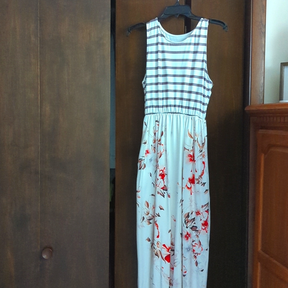 Maxi Dress size Small